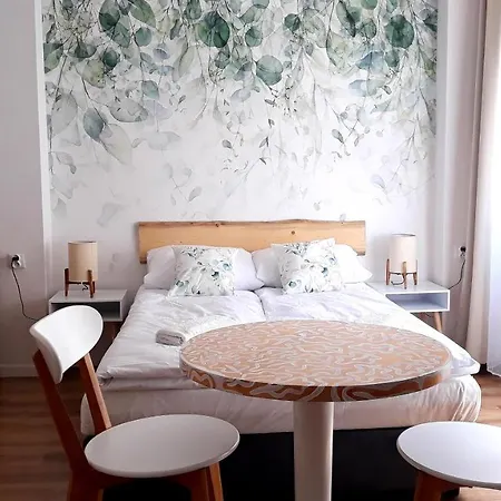 Zielona Noc ポラニツァ・ズドゥルイ